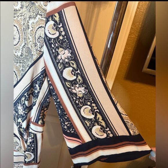 Soho high/ low twisted front blouse - Picture 2 of 6